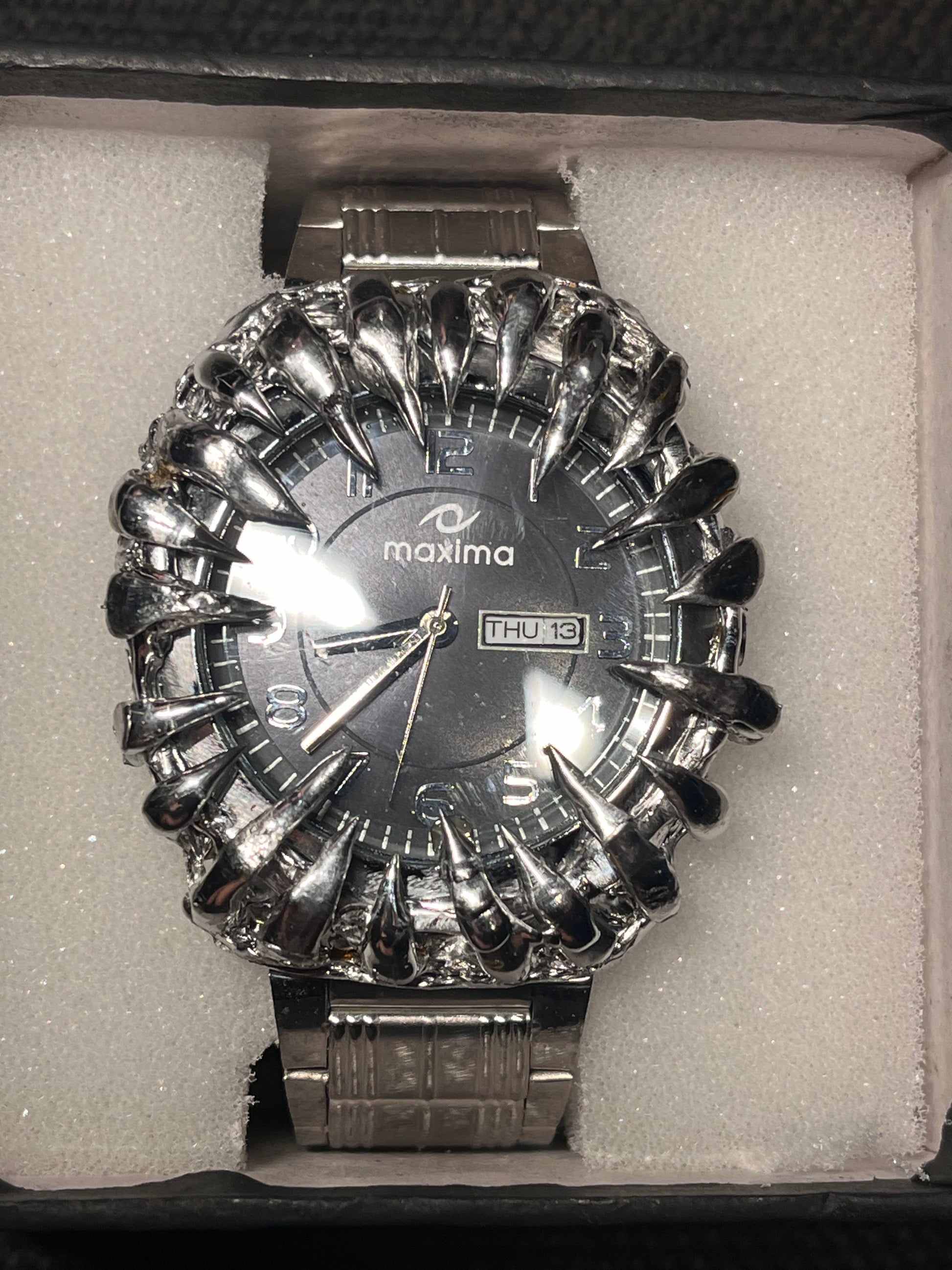 Maxima original in black