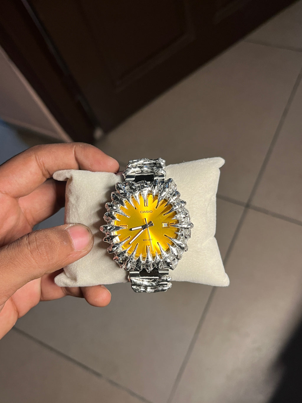 Casio enticer yellow