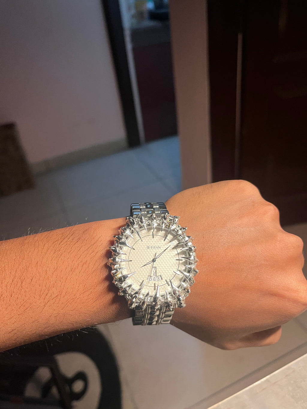 Titan original punk white