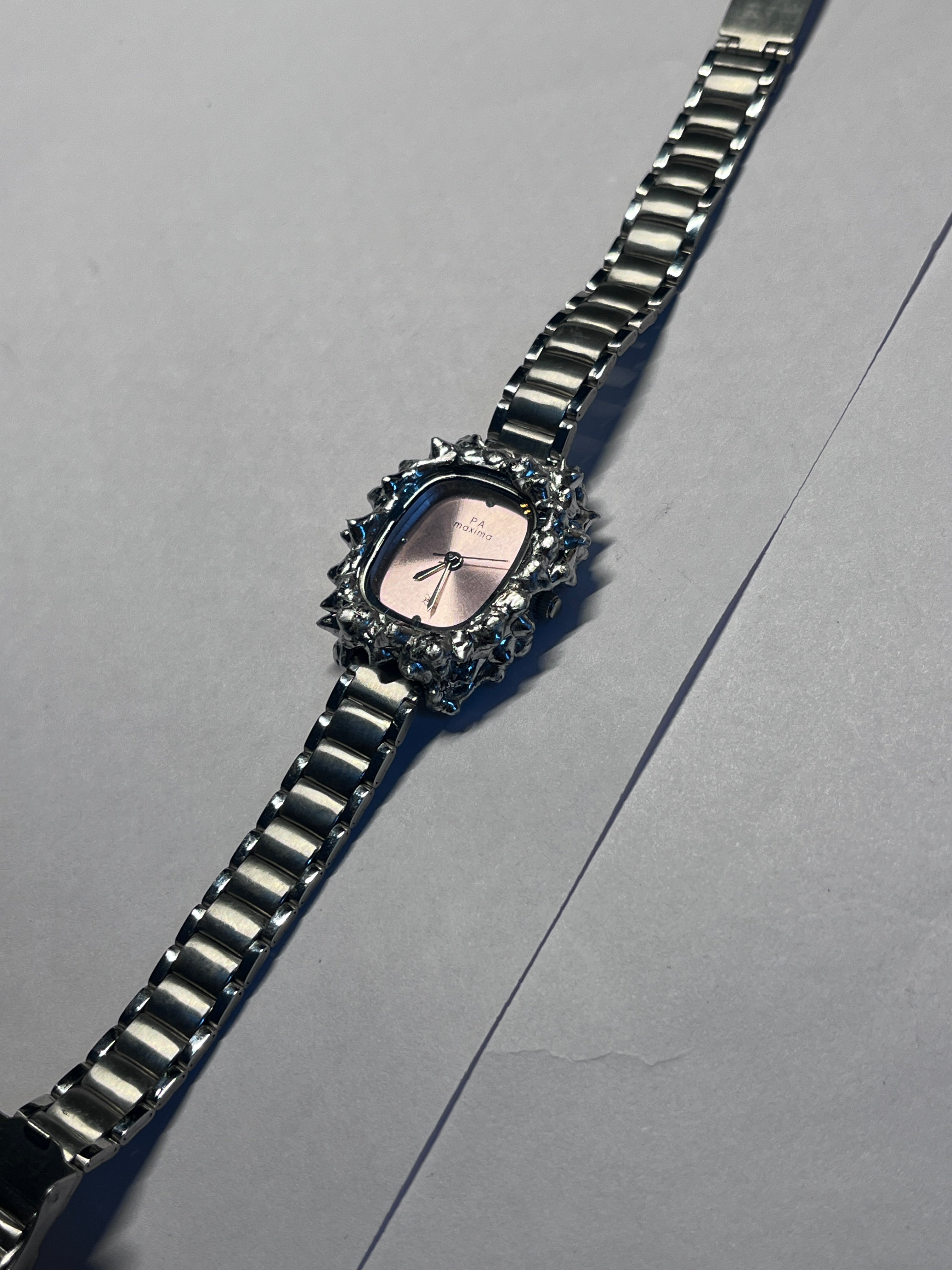 Maxima gold girls dial