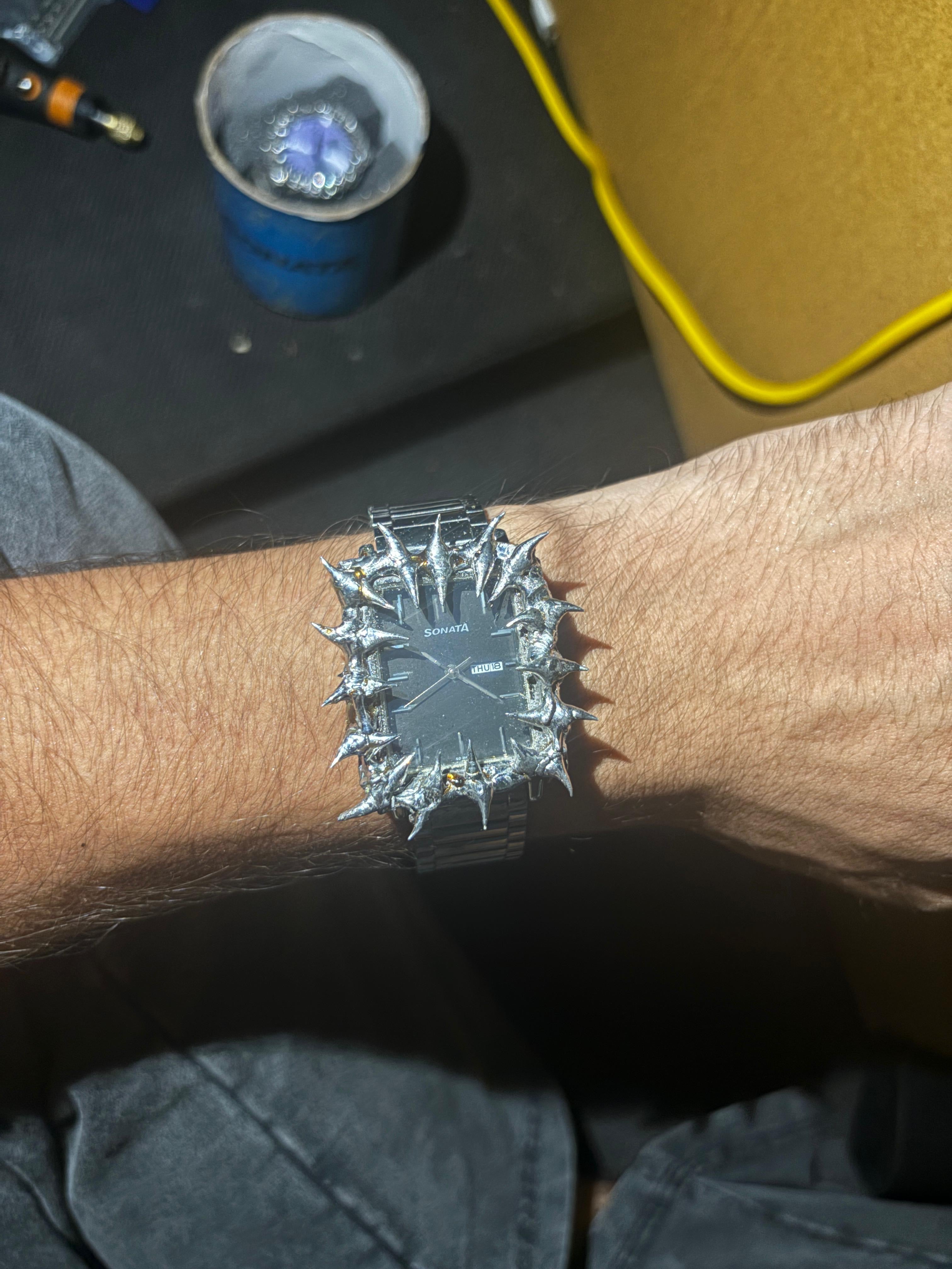 PUNK SPIKY BLACK