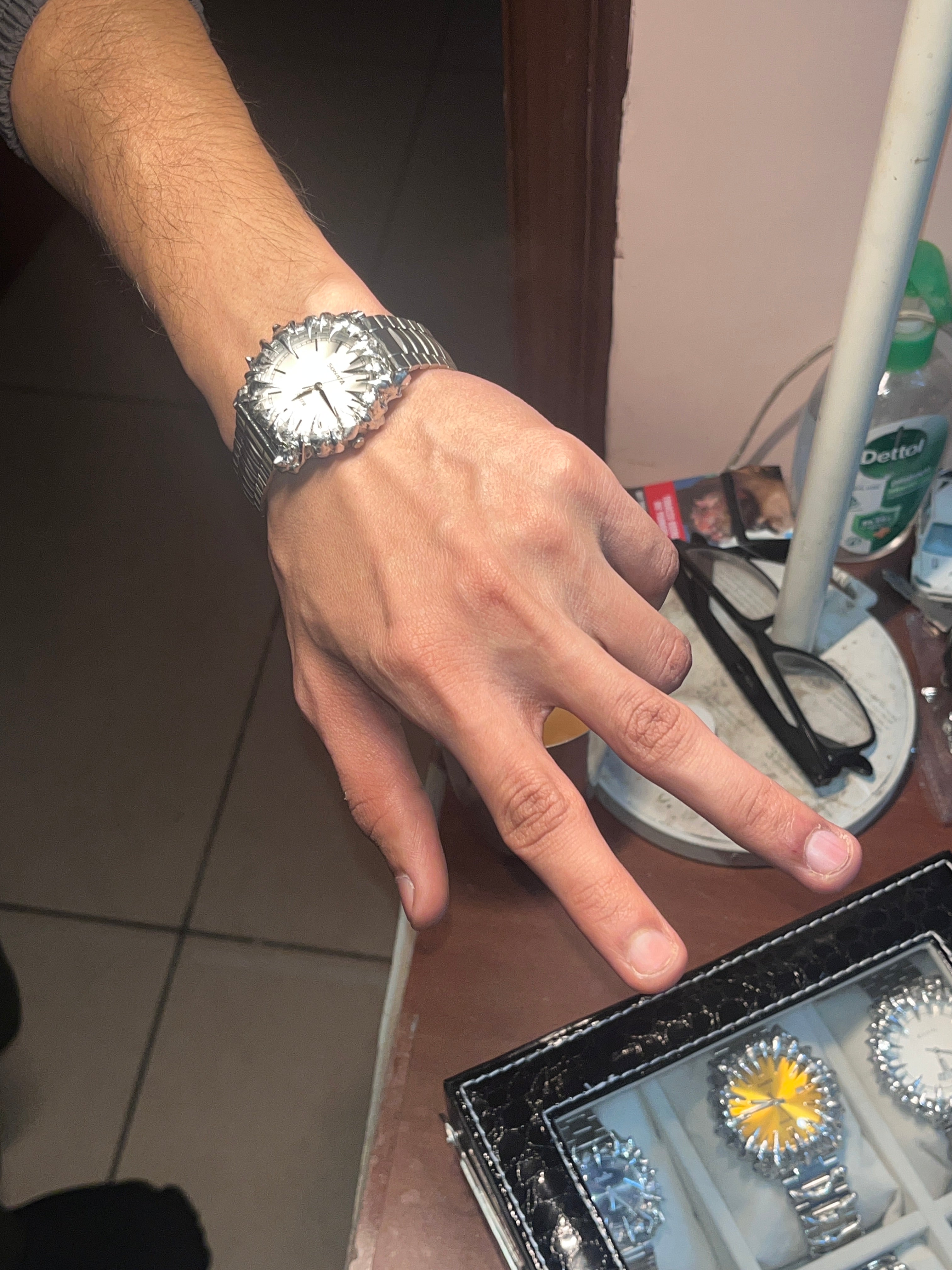 PUNK MEDIUM WHITE DIAL