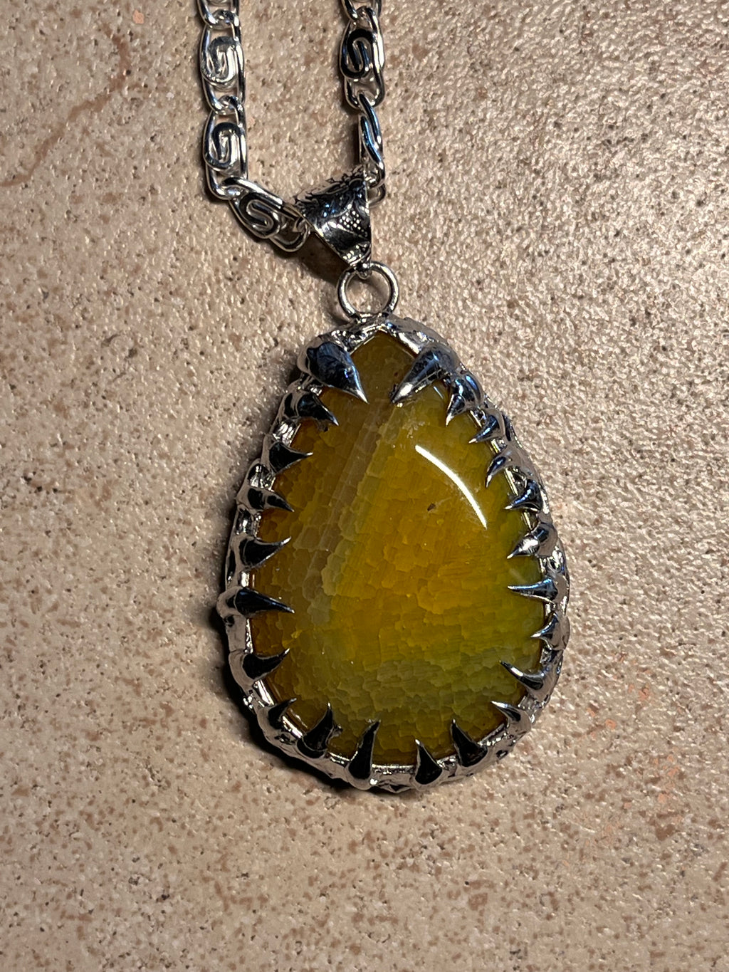 lemon stone spiked necklace